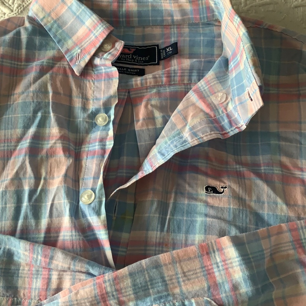 Brand new vineyard vines